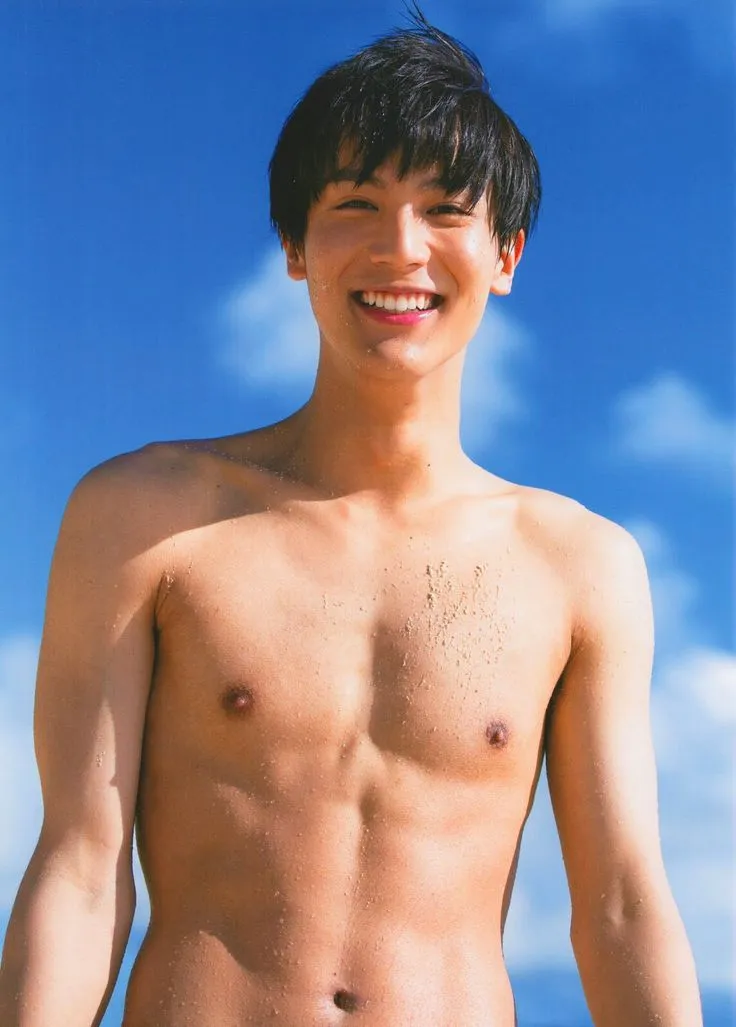 中川大志さんの筋肉がすごい！どこで見られる？