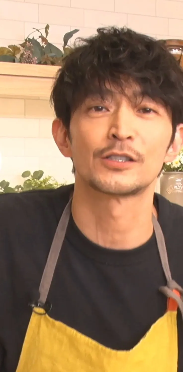 津田健次郎の髪型は天パ？パーマ？40代ドラマ別オーダー術アイキャッチ