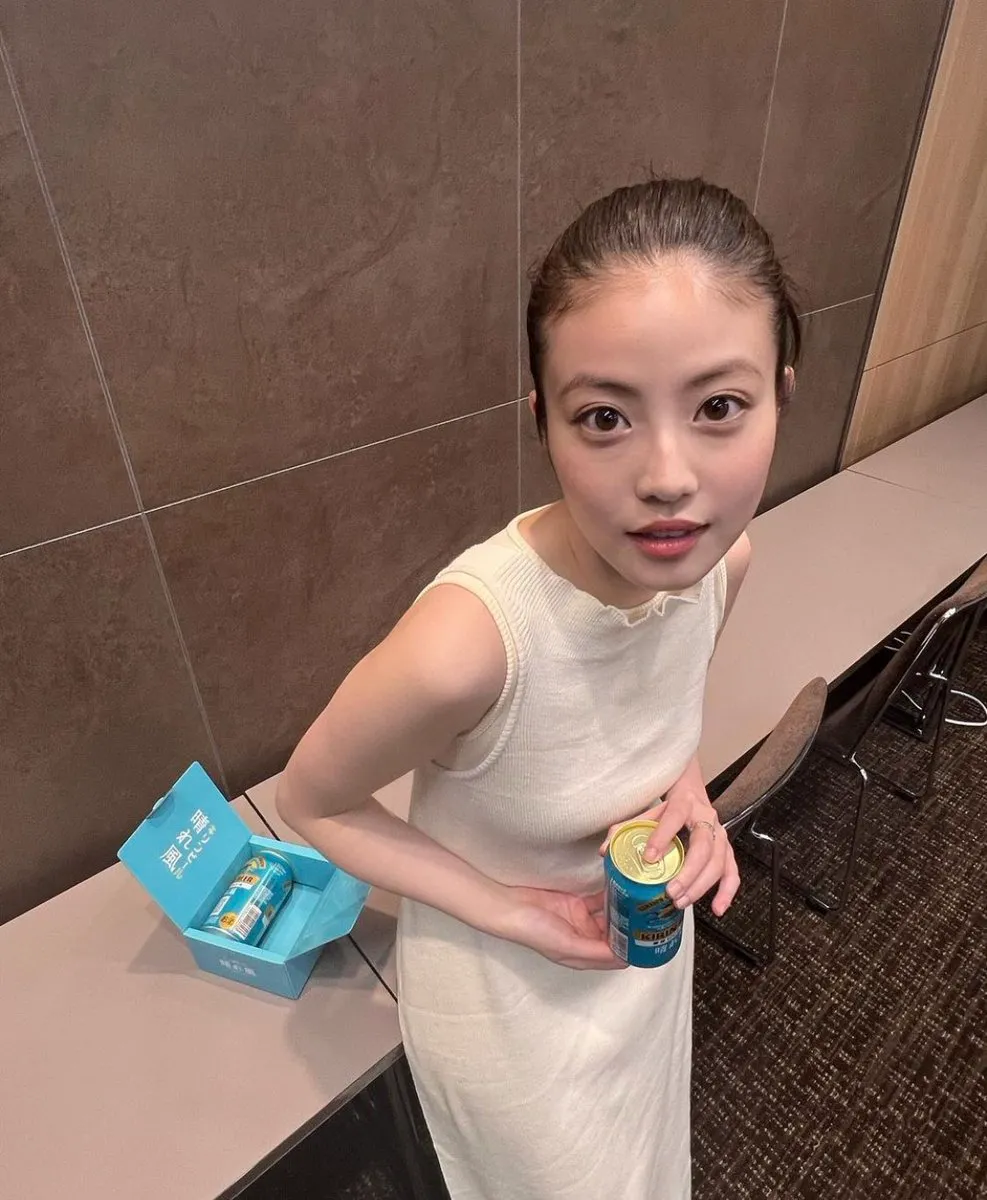 今田美桜のオールバック、変じゃなくてキレイな訳。前髪ありとの違いは？アイキャッチ